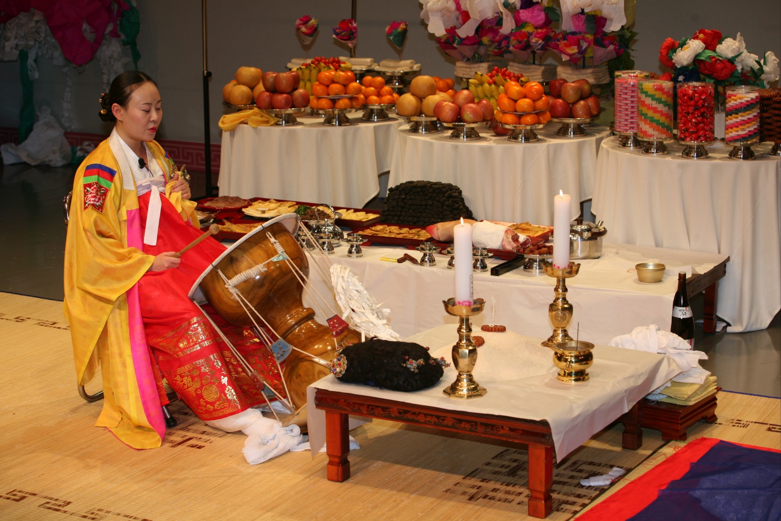 김미애 만신 굿 공연